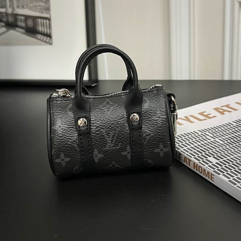 LV keyring lyh65